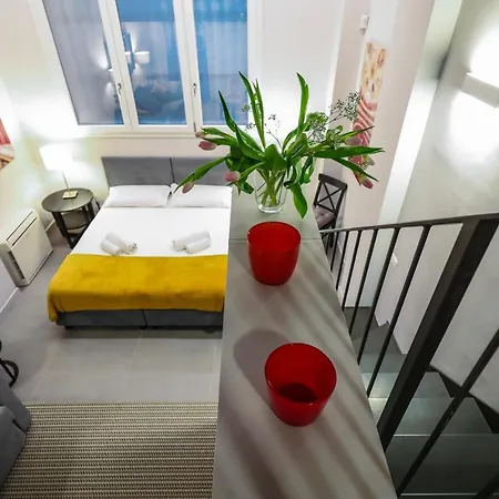 Apartment Central Beautiful Two Level Loft! Mailand