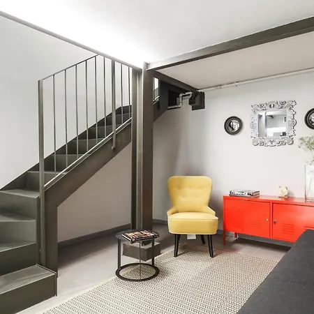 Apartment Central Beautiful Two Level Loft! *